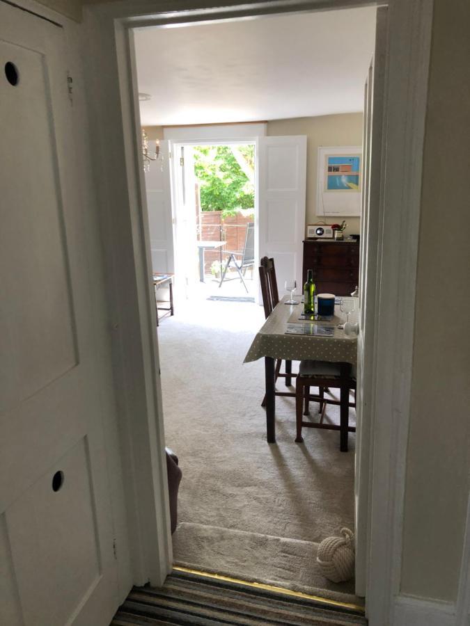 Little Treasure With Up To 25 Percent Off Ferry Apartment Shanklin Exterior photo